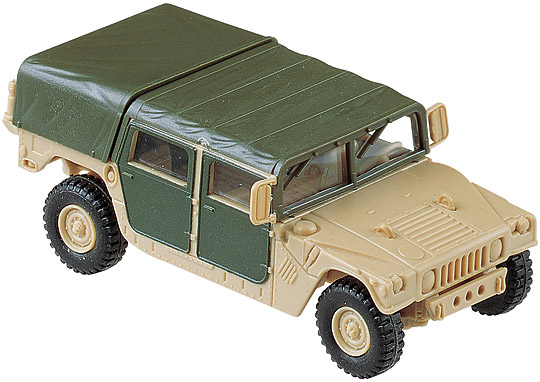 AM General M998 Hummer<br /><a href='images/pictures/Roco/693.jpg' target='_blank'>Full size image</a>